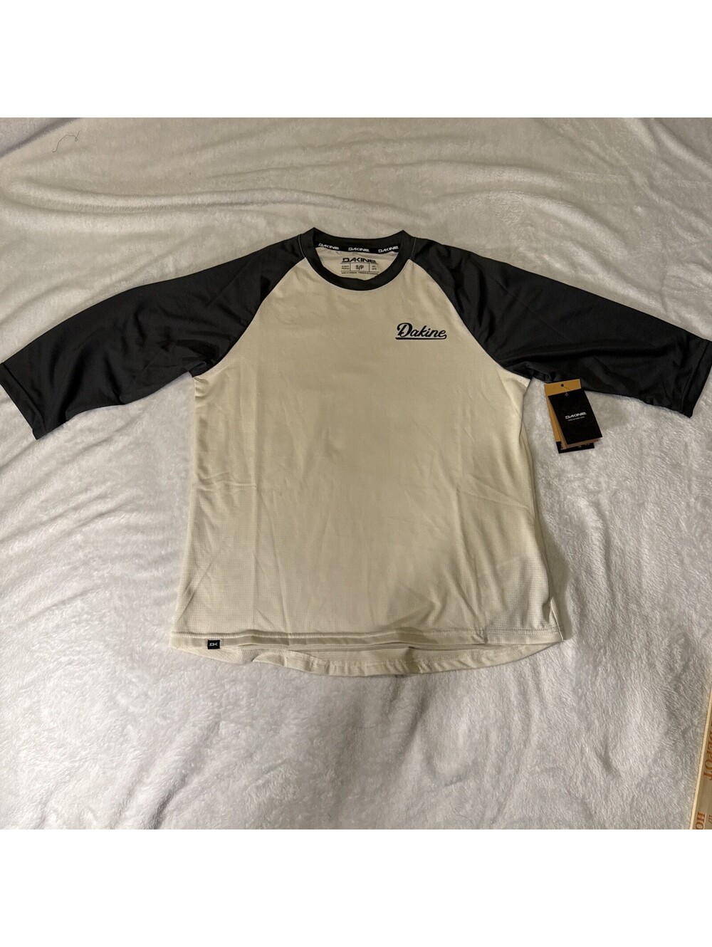 DaKine Flow Loose-Fit Surf Shirt -jerseys 3/4 Sleeve S UFP 20+ NWT (2018)